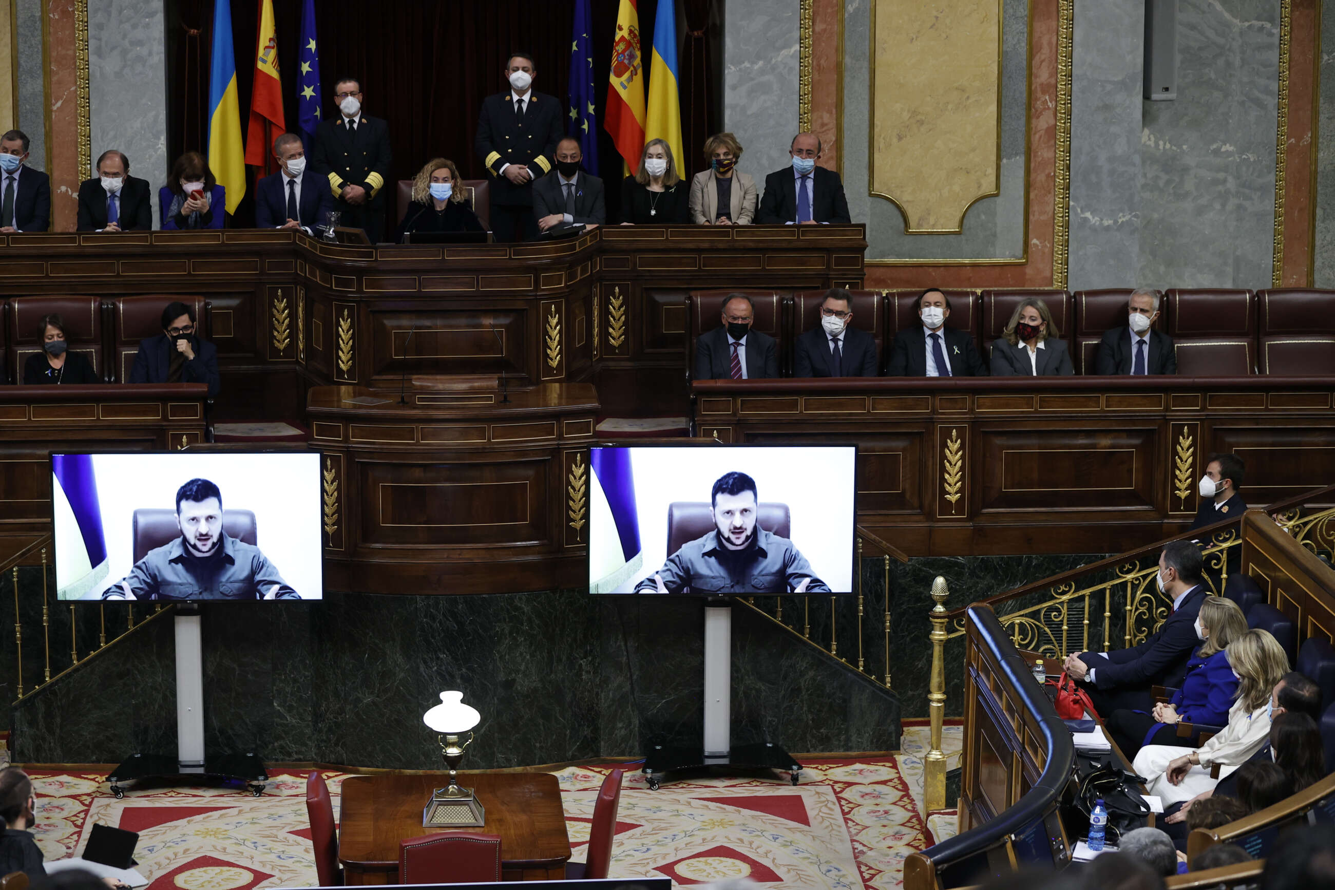 Zelensky habla al Parlamento español por videoconferencia, en abril de 2022. EFE/ Chema Moya