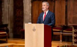 (Foto de ARCHIVO) El alcalde de Barcelona, Jaume Collboni, interviene durante el acto de homenaje a personalidades de los 80 en Barcelona, en el Ayuntamiento de Barcelona, a 4 de diciembre de 2024, en Barcelona, Catalunya (España). El motivo de la celebración es por el 40 aniversario de la exposición ‘Hola! Barcelona’. Lorena Sopêna / Europa Press 04 DICIEMBRE 2024;CATALUÑA;HOMENAJE;HOLA BARCELONA;EXPOSICIÓN;CULTURA; 04/12/2024