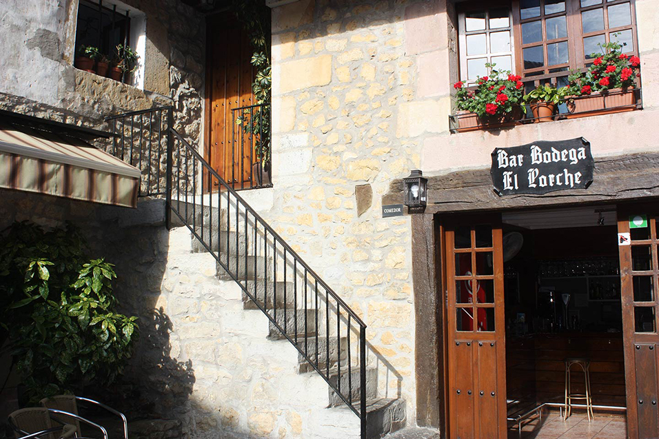 Bar Bodega El Porche, en Santillana del Mar.