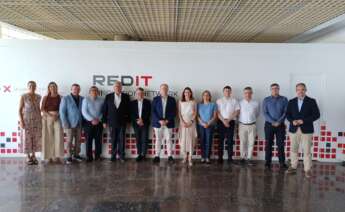 Reunión de personas pertenecientes a la organización REDIT