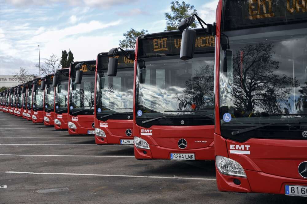 Autobuses de la EMT. Foto: Jorge Gil / Europa Press