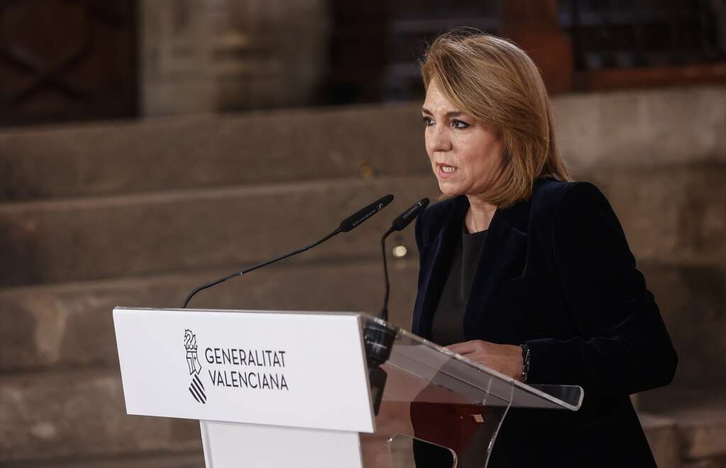 La vicepresidenta segunda y consellera de Servicios Sociales, Igualdad y Vivienda, Susana Camarero aprueba las bases reguladoras de las ayudas al alquiler.