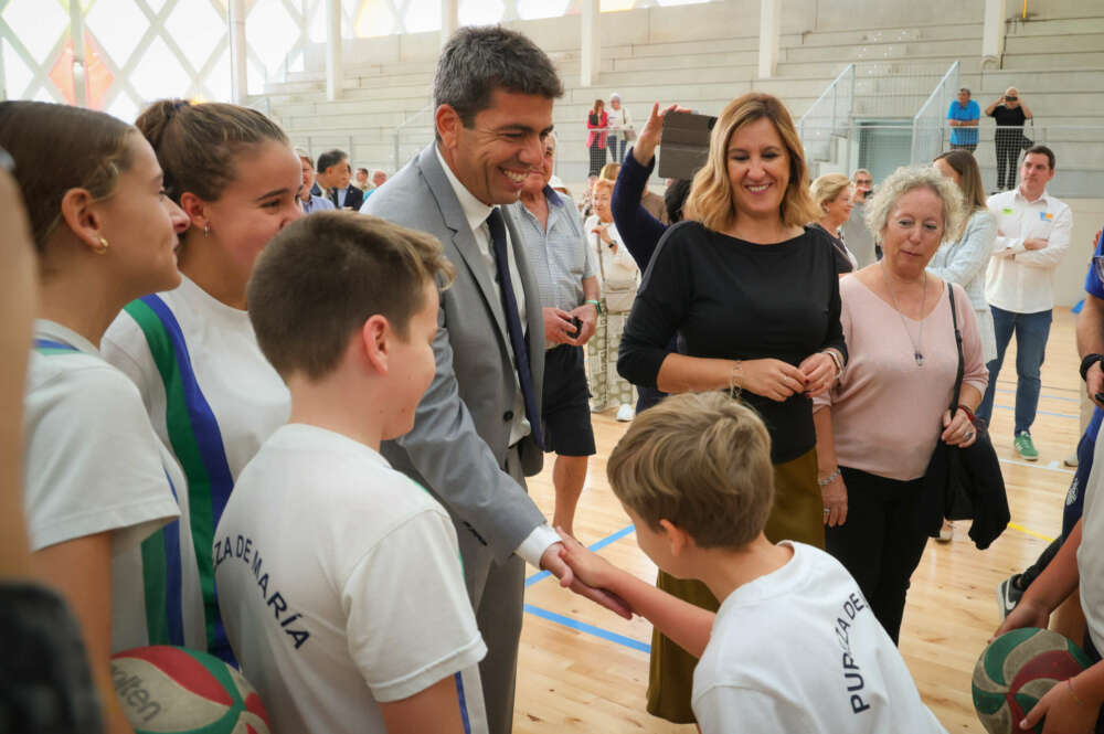 Carlos Mazón visita el poliesportiu de Valencia