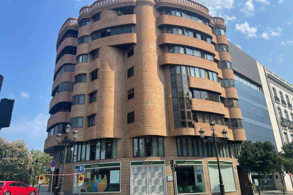 Edificio del Consorcio de Compensación de Seguros de Valencia. Foto: Servitria.