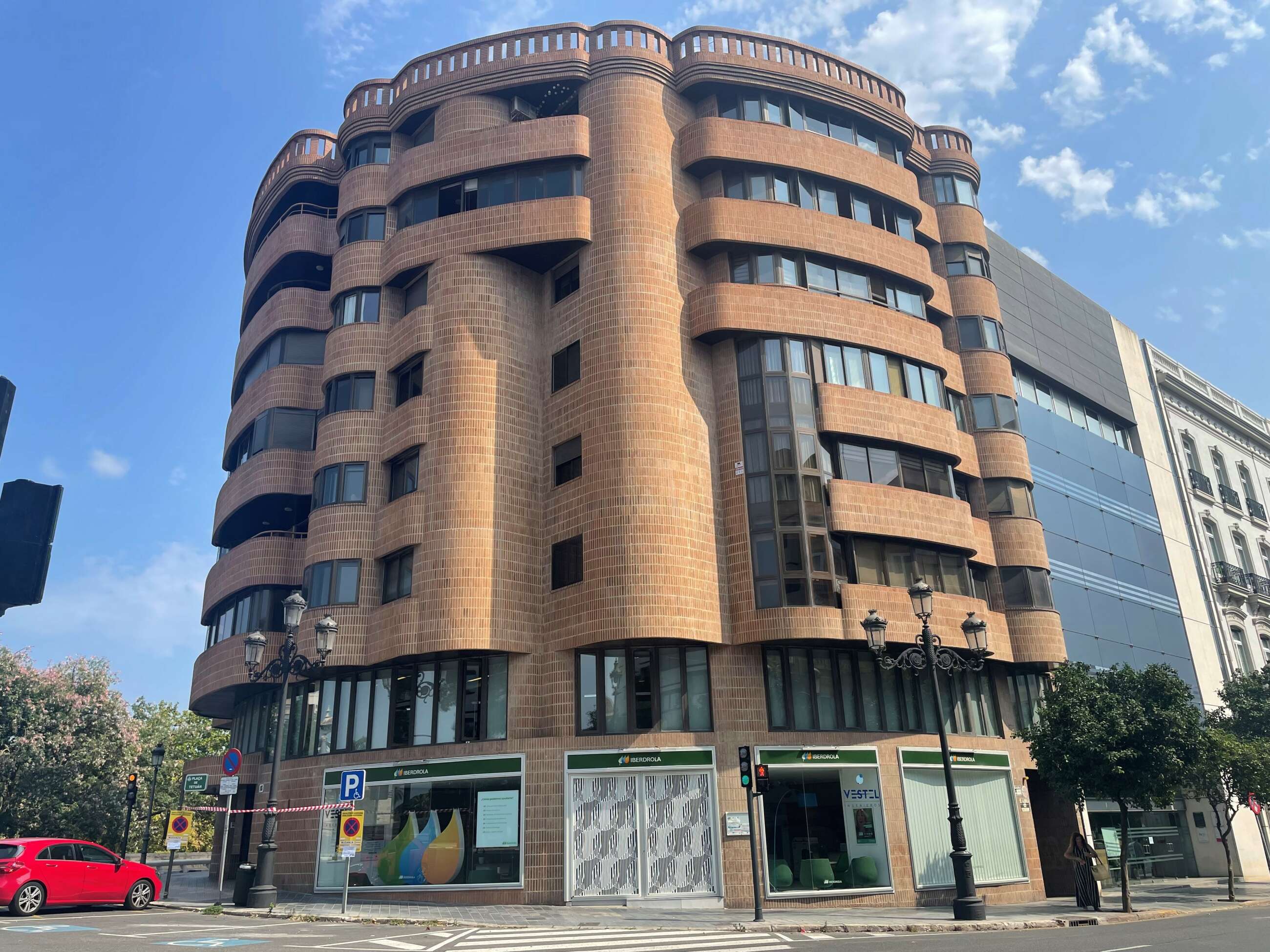 Edificio del Consorcio de Compensación de Seguros de Valencia. Foto: Servitria.