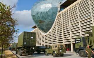 Camiones militares en Feria Valencia