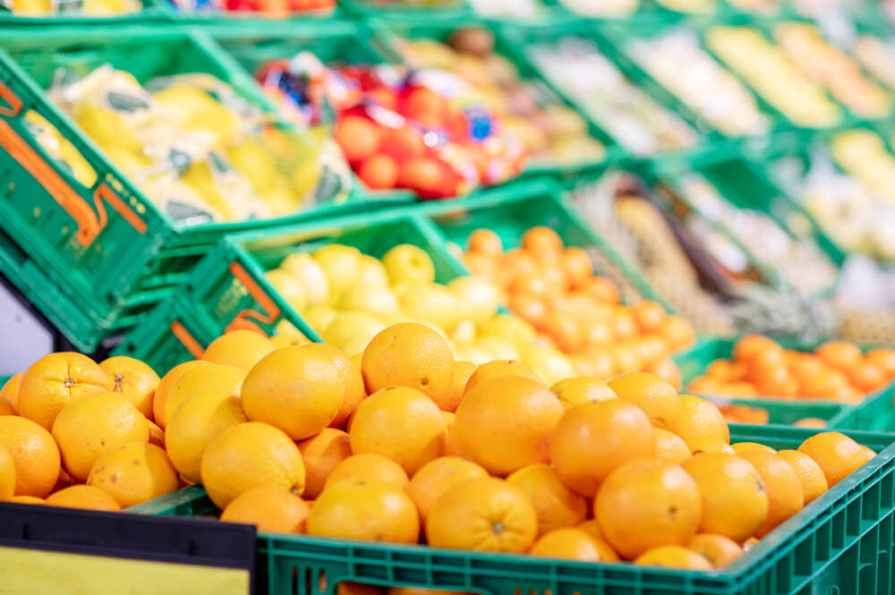 Mercadona y naranjas en su supermercado