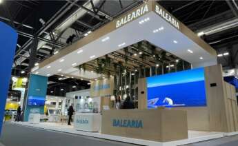 Stand de Baleària en Fitur