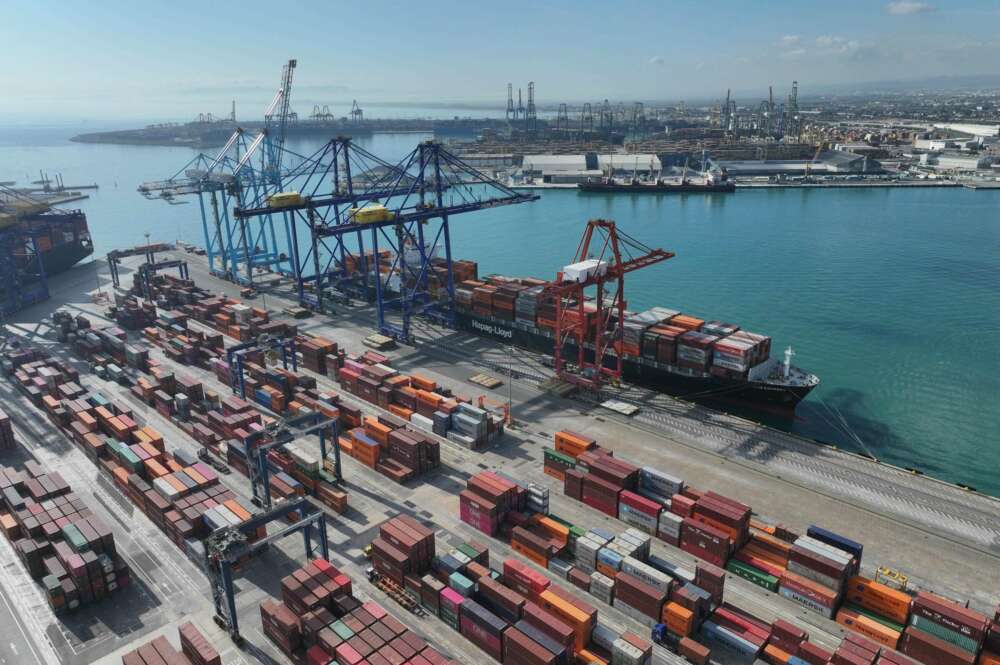 Operación de Hapag-Lloyd en el Puerto de Valencia.