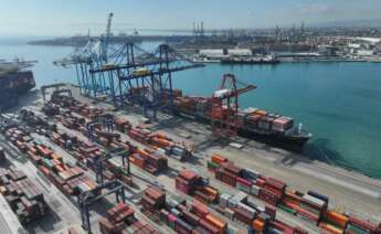 Operación de Hapag-Lloyd en el Puerto de Valencia.