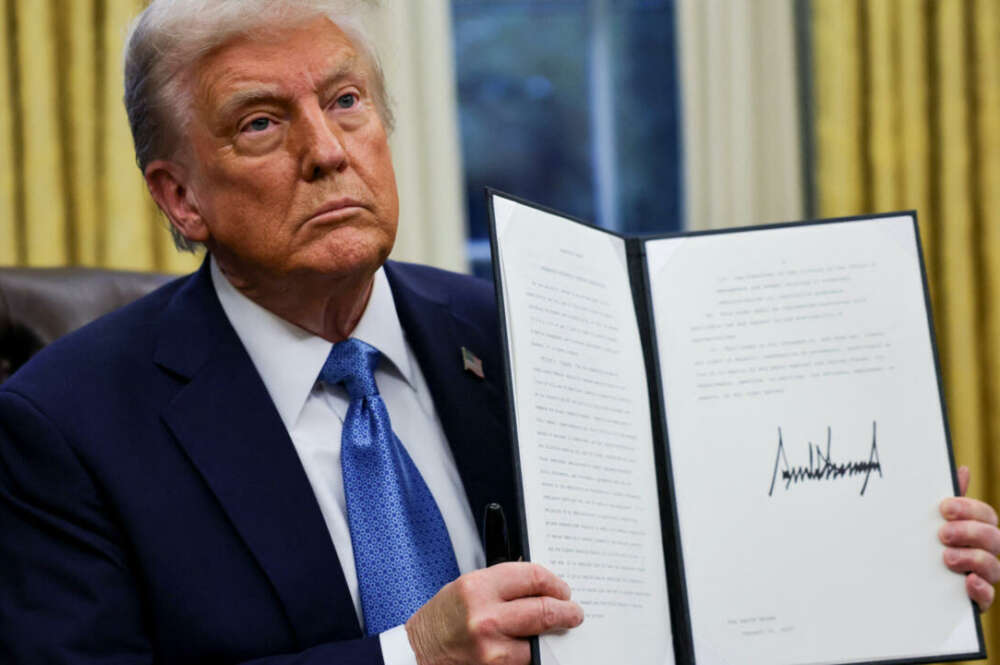 Donald Trump firma los aranceles a los productos de fuera de Estados Unidos