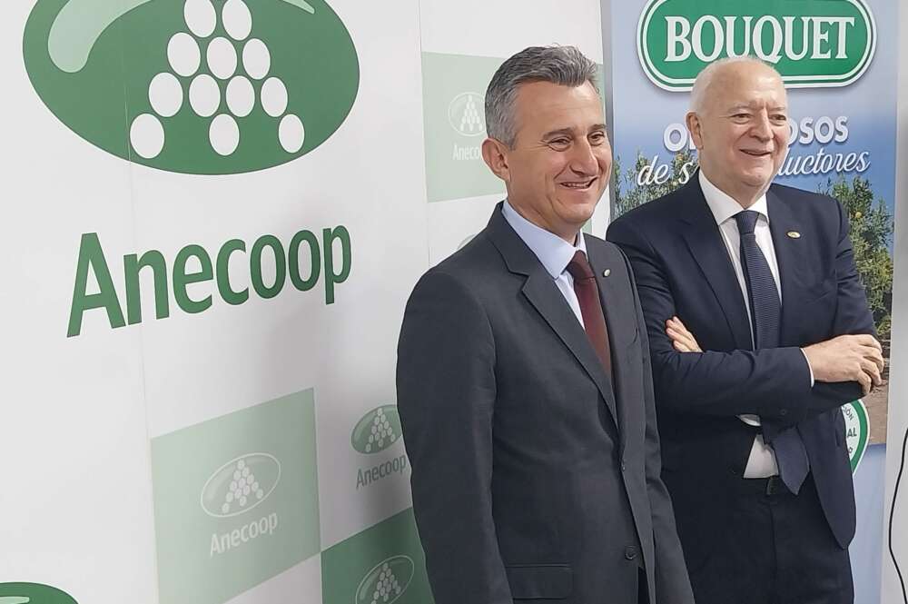 Alejandro Monzón, presidente de Anecoop, junto a Joan Mir, director general de Anecoop