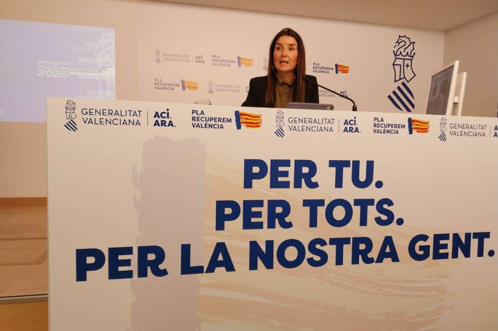 Ruth Merino, consellera de Hacienda, presentando los presupuestos de 2025 de la Generalitat Valenciana