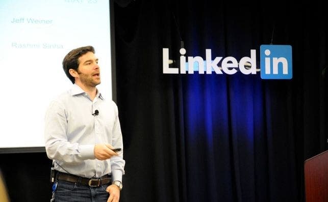 1024px Jeff Weiner at LinkedIn HQ May 2012 (3)