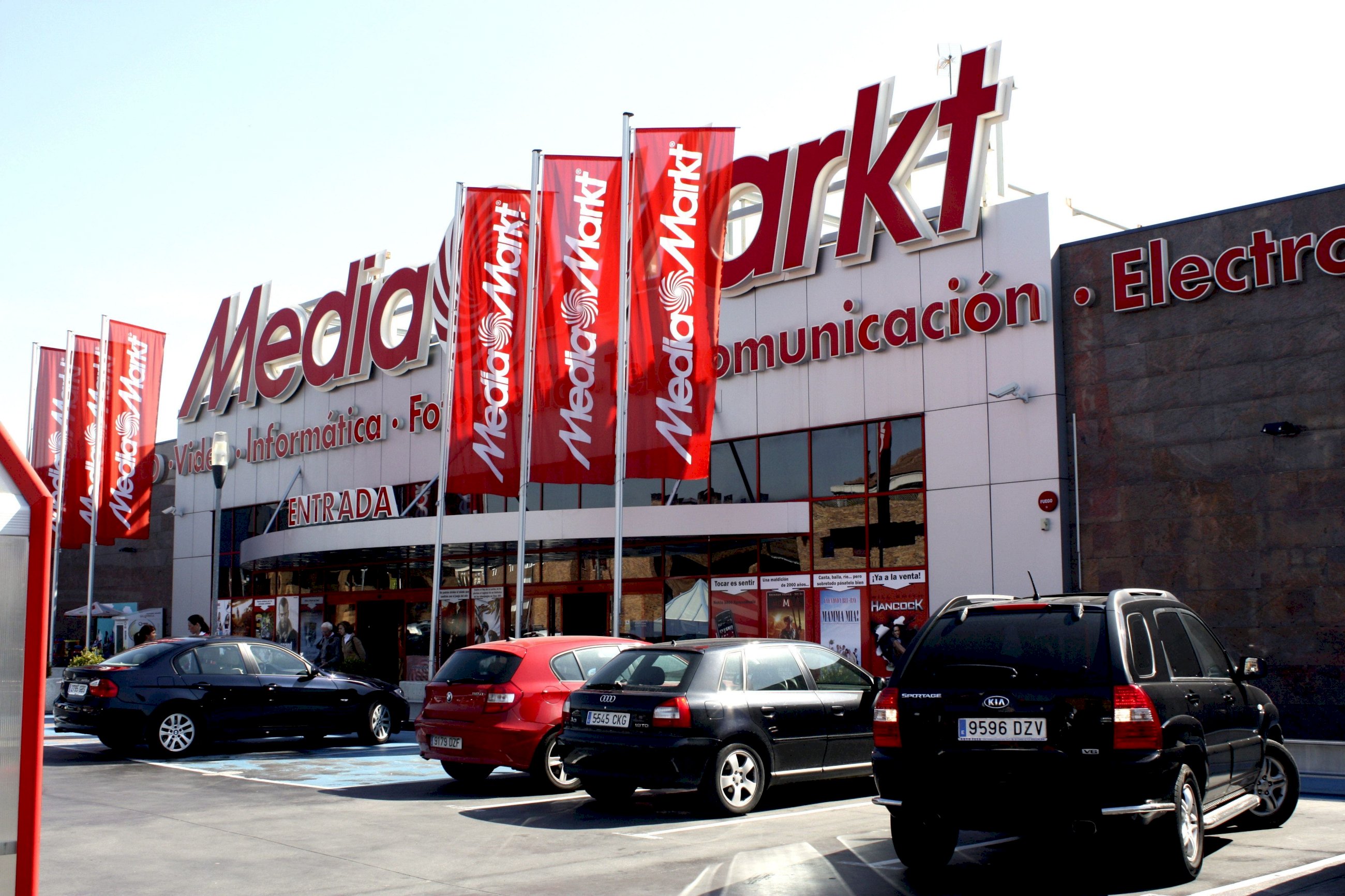 MediaMarkt España on X: 🎶Celebra el 𝗗𝗶́𝗮 𝗱𝗲𝗹 𝗣𝗮𝗱𝗿𝗲