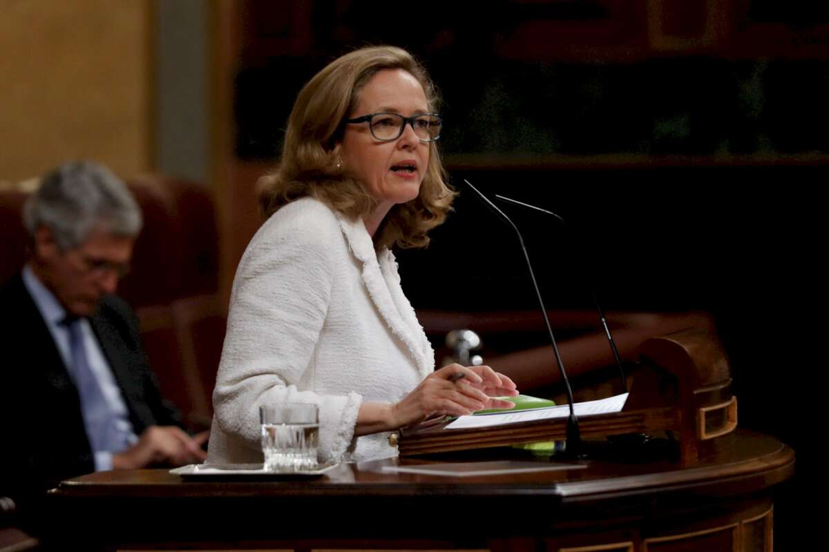 La vicepresidenta económica, Nadia Calviño, durante una intervención en el Congreso. EFE