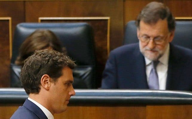 Mariano Rajoy y Albert Rivera han acordado una rebaja fiscal para los presupuestos de 2018.| EFE