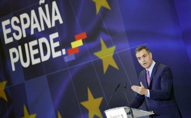 El presidente del Gobierno, Pedro Sánchez, durante su intervención en el Museo de las Ciencias de Valencia. EFE/Manuel Bruque