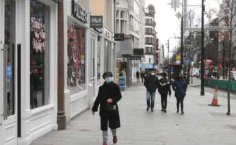 Viandantes en Oxford Street, Londres, Reino Unido. EFE/EPA/NEIL HALL