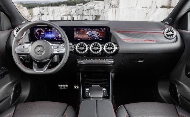 Mercedes GLA interior