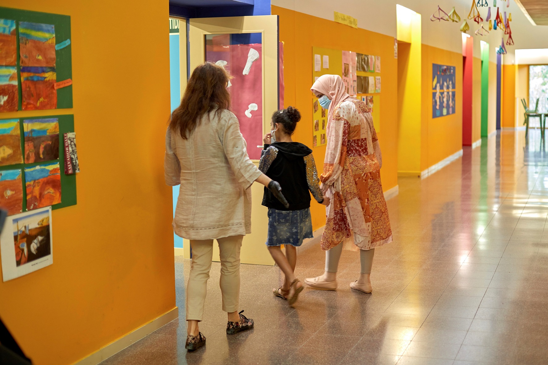 Una escuela de Girona (Cataluña) durante el primer día de clases después del confinamiento de la primera ola de coronavirus, en junio de 2020 | EFE/DB/Archivo