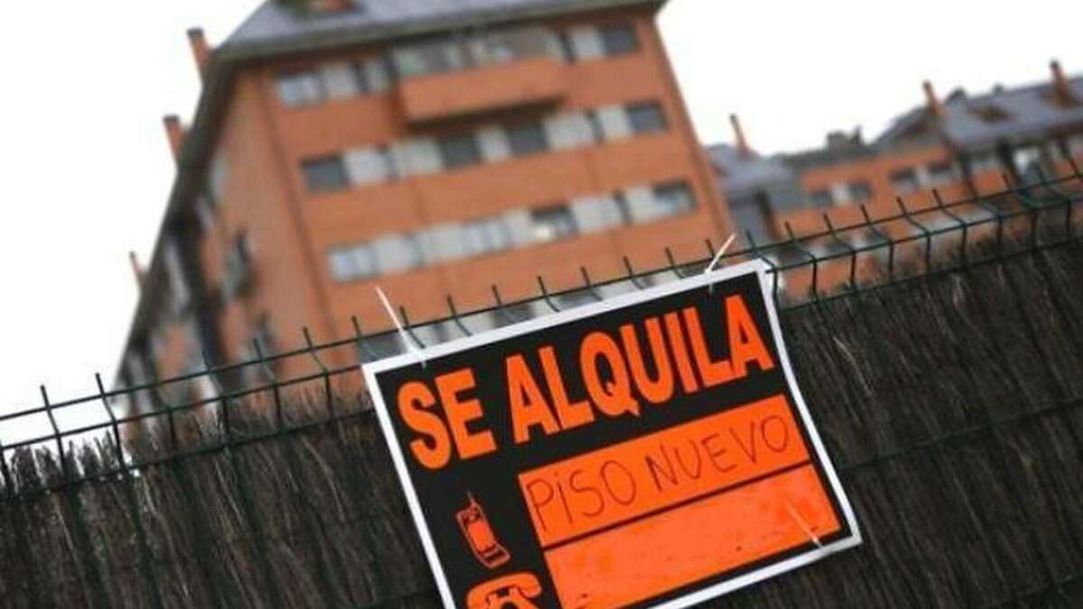 Imagen de un cartel de "se alquila"./ EFE