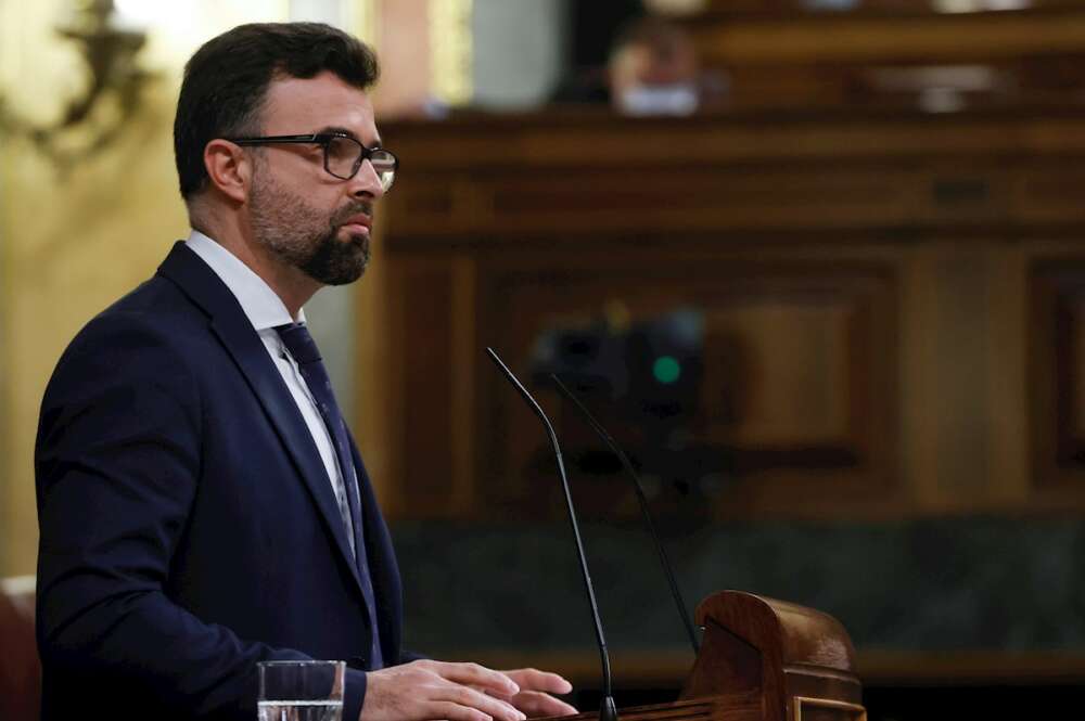 Pablo Cambronero, diputado de Ciudadanos hasta el 17 de marzo de 2021, en el pleno de la Cámara baja del 11 de marzo de 2021 | EFE/Zipi/Archivo