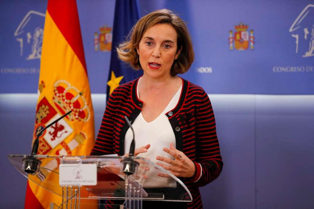 La portavoz del PP, Cuca Gamarra, comparece en rueda de prensa después de la reunión de la Junta de Portavoces del Congreso este martes en Madrid. EFE/Juan Carlos Hidalgo