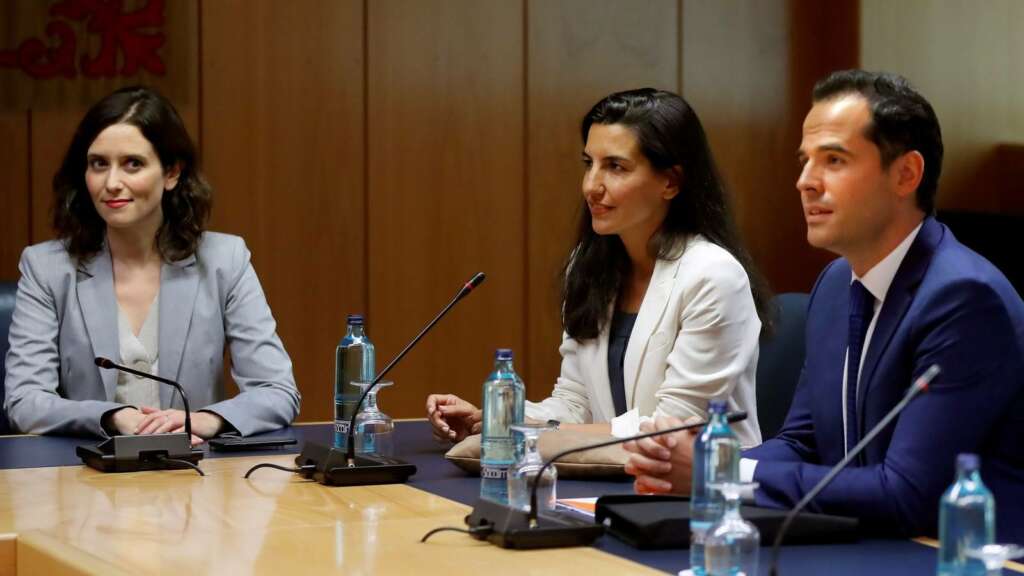 Imagen de archivo de Isabel Díaz Ayuso (PP), Rocío Monasterio (Vox) y el antiguo líder de Cs en Madrid, Ignacio Aguado./ EFE