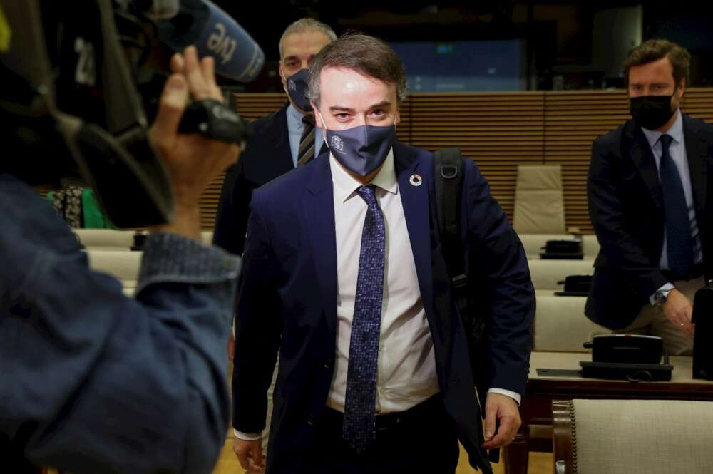 El Director del Gabinete del Presidente del Gobierno, Iván Redondo, comparece para informar del desarrollo del Sistema de Seguridad Nacional y presentación del Informe Anual de Seguridad Nacional 2020, este jueves en el Congreso de los Diputados.- EFE/J.J. Guillén