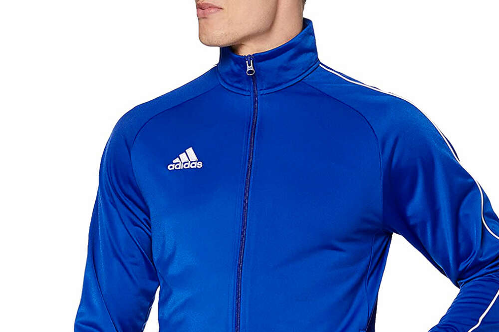 La chaqueta deportiva ventas' en Amazon es de Adidas -