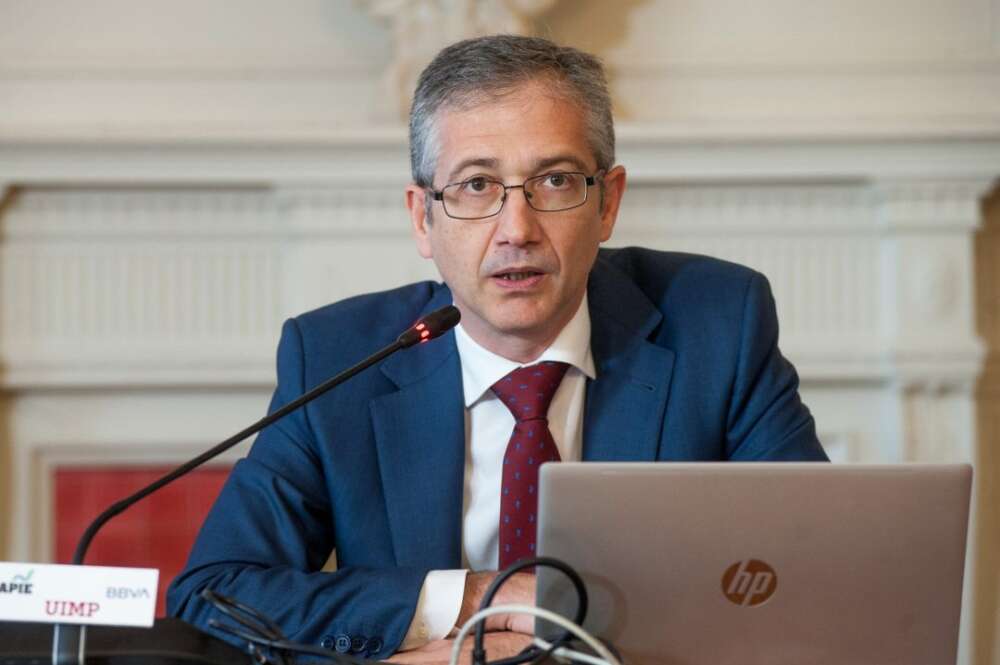 Pablo Hernández de Cos, Gobernador del Banco de España, durante su intervención en el curso de verano organizado por la APIE en la UIMP de Santander.