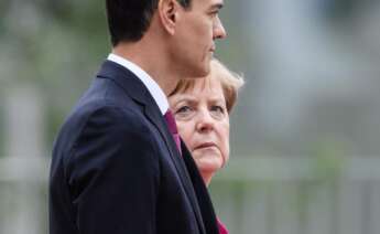 Pedro Sánchez y Angela Merkel, en una imagen de archivo./ EFE