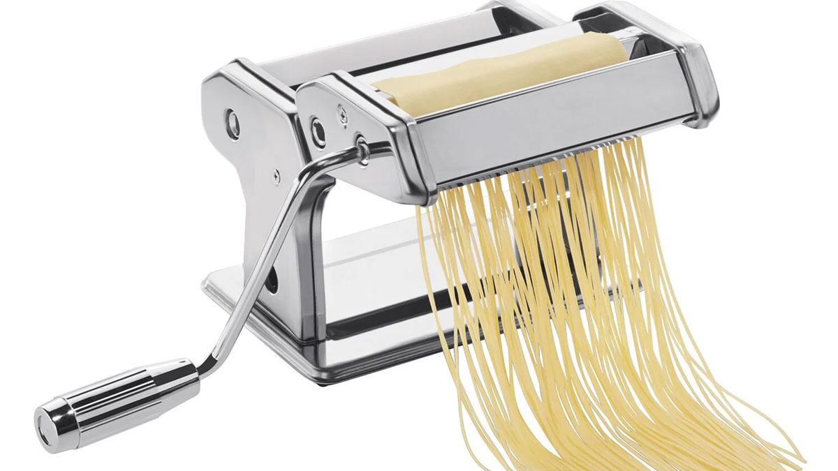 Lidl trae a España la máquina tradicional para hacer la pasta como en  Italia: espagueti, fettuccini y hasta lasaña