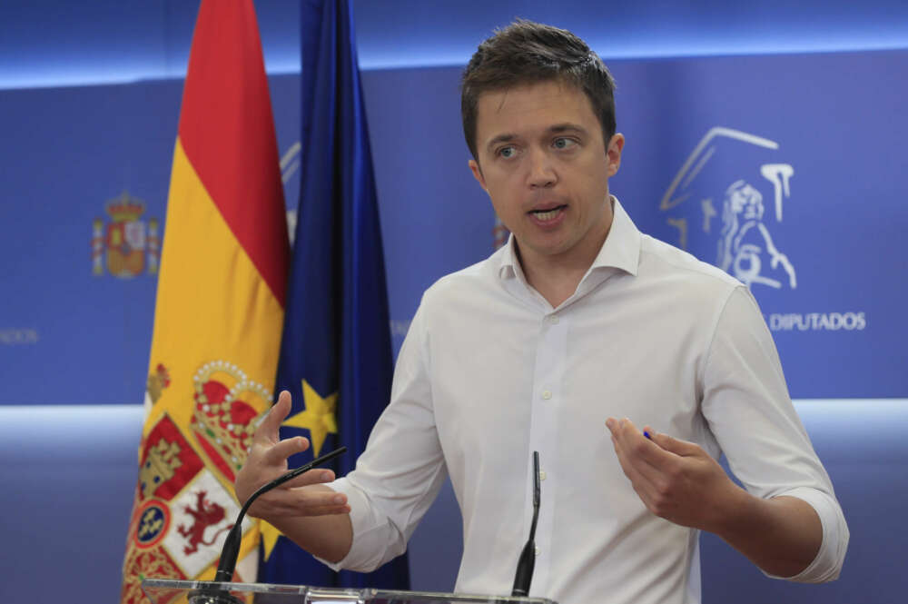 MADRID, 17/05/2022.- El portavoz de Más País en el Congreso, Iñigo Errejón, da una rueda de prensa en el ámbito de la Junta de Portavoces este martes en el Congreso de los Diputados. EFE/ Fernando Alvarado