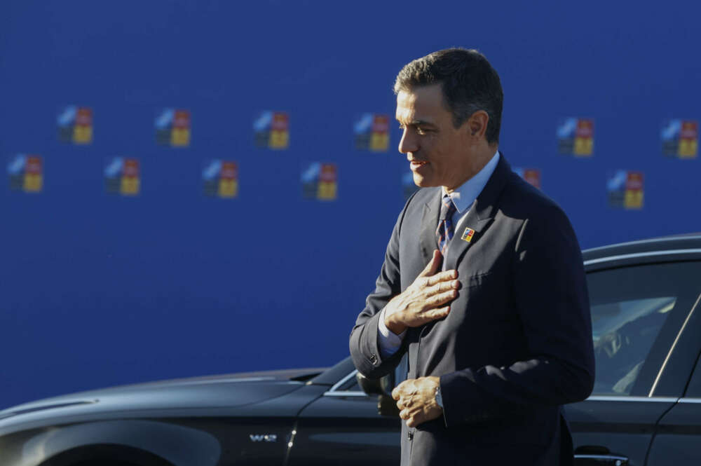 MADRID, 29/06/2022.- El presidente del Gobierno, Pedro Sánchez, a su llegada a la primera jornada de la cumbre de la OTAN en la que se aprobará el nuevo concepto estratégico que marcará las acciones de la Alianza durante los próximos diez años y con la adhesión de Suecia y Finlandia cada vez más cerca después de que este martes Turquía haya levantado su veto, este miércoles en el recinto de Ifema, en Madrid. EFE/J.J. Guillén POOL