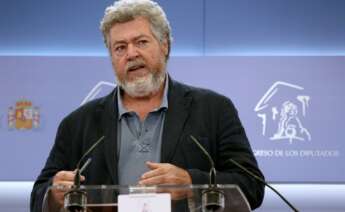 Diputado de Unidas Podemos y coordinador federal de Alianza Verde, Juantxo López de Uralde, durante una rueda de prensa. EFE/Kiko Huesca