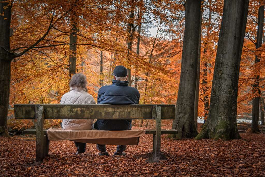 Una pareja de jubilados. Pixabay.