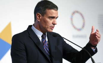 Prague (Czech Republic), 07/10/2022.- Spain's Prime Minister Pedro Sanchez gives a press conference at the end of an informal EU summit in Prague, Czech Republic, 07 October 2022. EU leaders met in the Czech capital to discuss pressing issues such as Russia's invasion of Ukraine and the block's energy and economic situation. (República Checa, Rusia, España, Ucrania, Praga) EFE/EPA/MARTIN DIVISEK