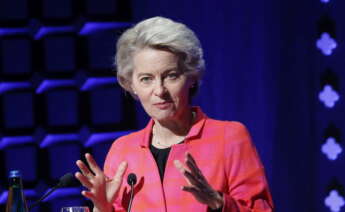 Tallinn (Estonia), 10/10/2022.- President of the European Commission Ursula von der Leyen speaks during the Tallinn Digital Summit, Estonia, 10 October 2022. According to the official website of the Tallinn Digital Summit, The Tallinn Digital Summit is an annual event hosted by the Estonian Prime Minister that brings together leaders from like-minded and digitally-advanced countries, international organizations, and the private sector to address the most pressing issues as well as to seize the many opportunities on our road toward a connected digital future. EFE/EPA/TOMS KALNINS