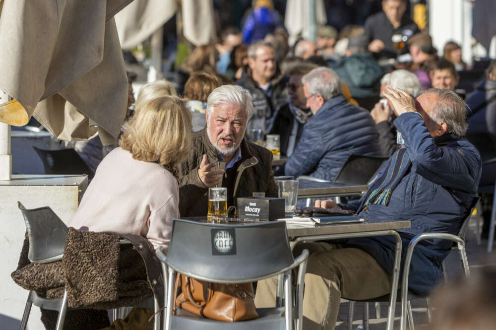 Una terraza en Zaragoza. EFE/ Javier Belver