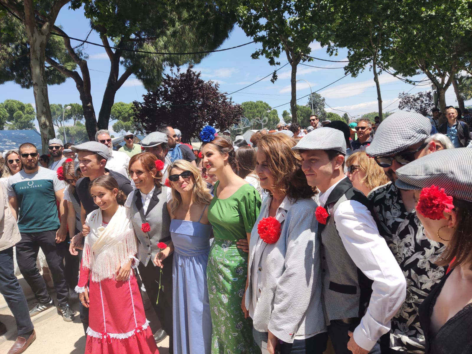 Yolanda Díaz en San Isidro con Mónica García e Íñigo Errejón. Imagen: Marta Espartero