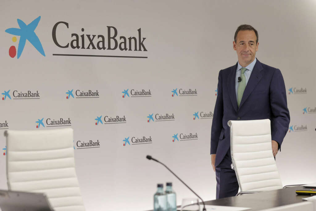 En total, CaixaBank Empresas dispone de una red de 219 centros y oficinas especializadas. EFE/Manuel Bruque