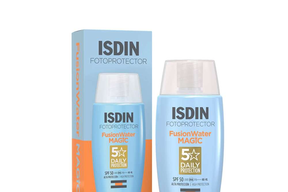 El recipiente de crema solar de ISDIN con protección 50