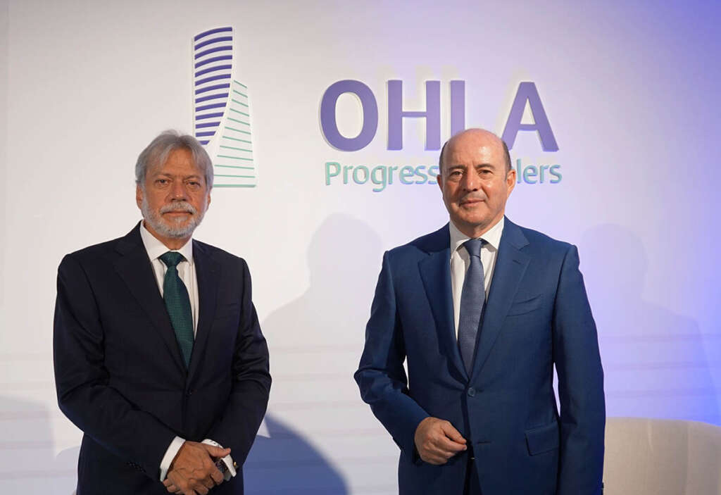 El presidente de OHLA, Luis Amodio, junto al CEO de la compañía, José Antonio Fernández Gallar, que acaba de dimitir. Foto: Archivo OHLA