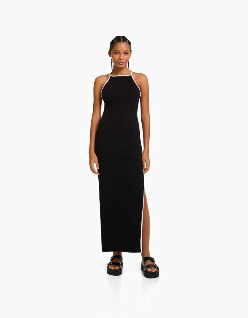 Vestido midi negro de Bershka