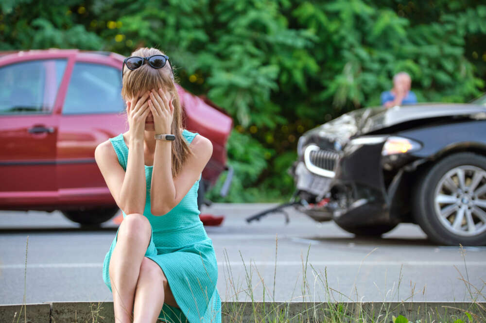 Señalizar adecuadamente las maniobras evita accidentes y sanciones durante la circulación. Foto: Envato