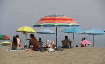 Imagen de la playa de la Malagueta en Málaga. EFE/Jorge Zapata