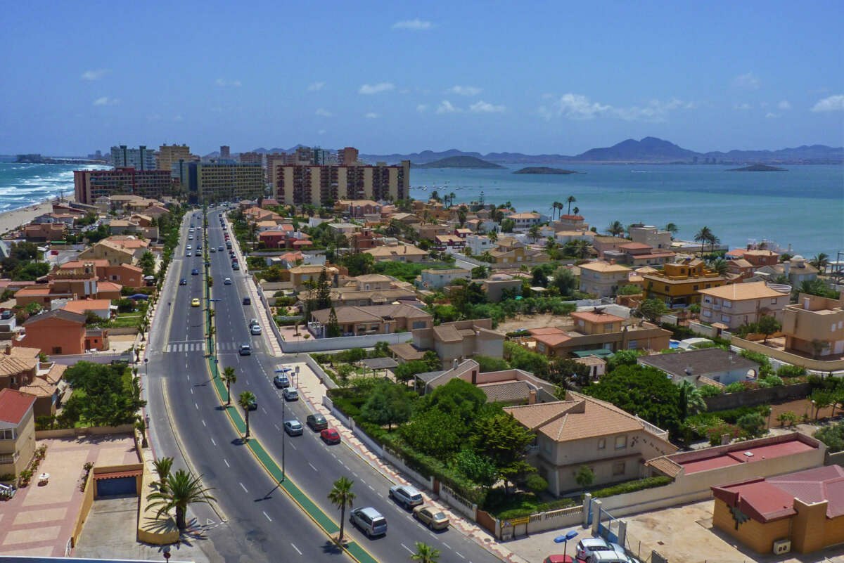 La vivienda a la venta en San Javier se encuentra en un edificio residencial. Foto: Wikipedia.