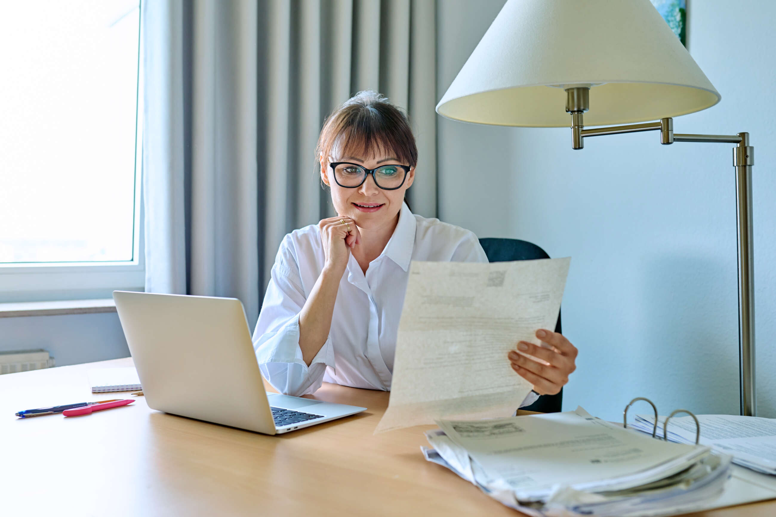 l Consejo de Ministros ha dado luz verde al aumento adicional del 0,5% en los salarios de todos los empleados públicos. Foto: Envato